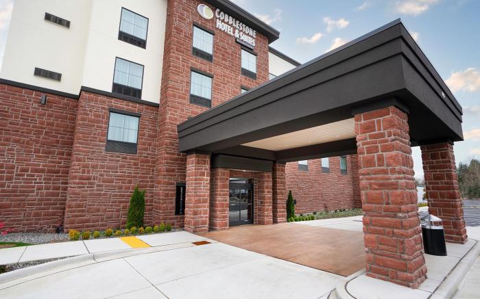 Cobblestone Hotel & Suites - Lynden