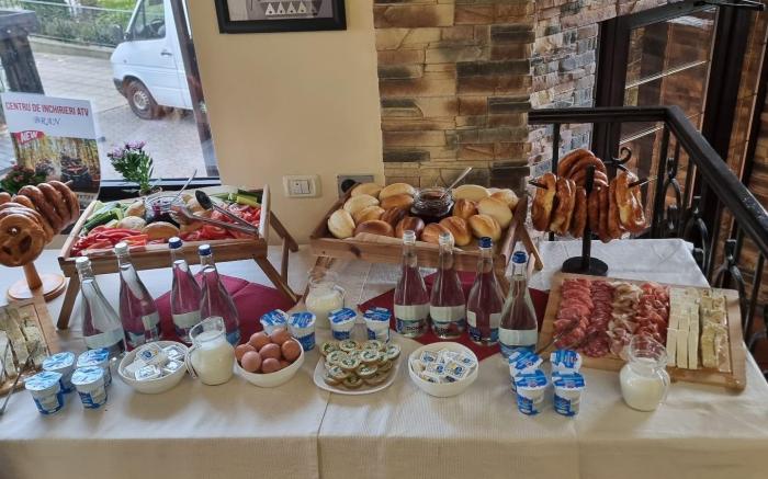 Hillden Boutioe Cazare & Restaurant