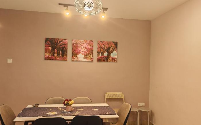 Premium Manhattan Cozy Homestay Ipoh 4 Bedrooms @ 12 Pax