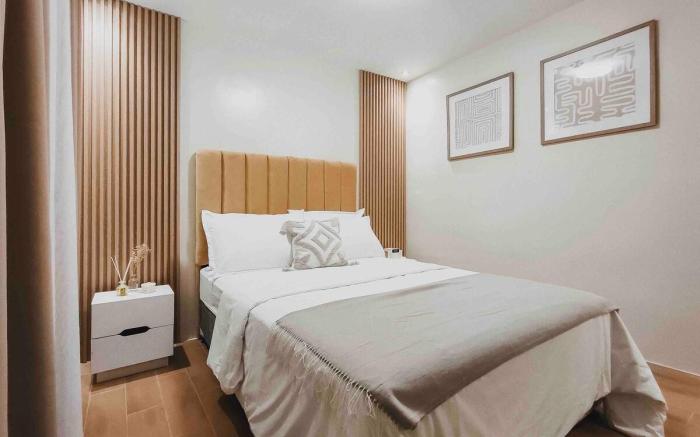 Aesthetic 3BR Condo Near Airport, Samal & SM
