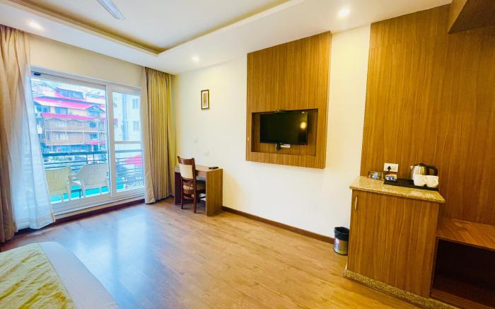 Simsa Heights Manali