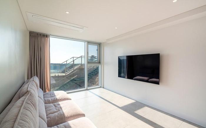 Taean Oaten Pool Villa