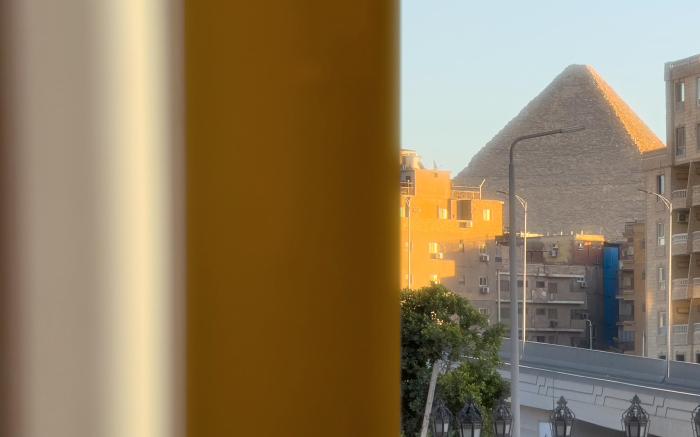 Royal Crown Hotel Giza Pyramids View