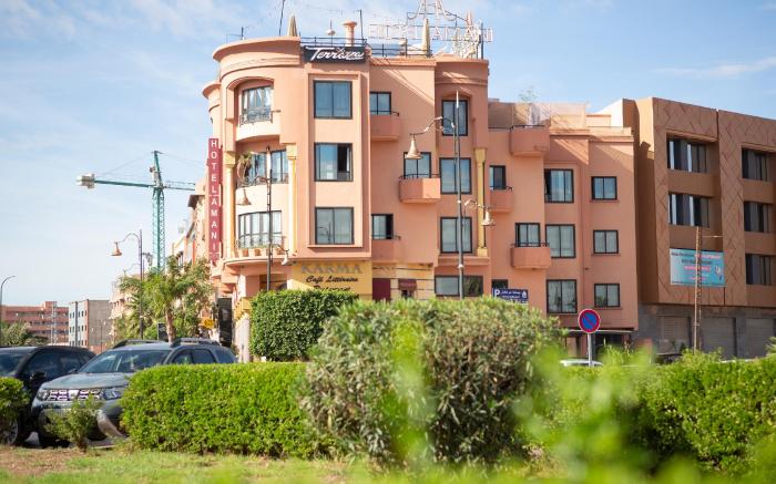 AMANI HOTEL SUITES & SPA 