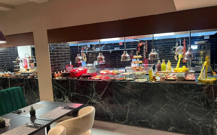 Anise, Aluma Hotels & Resorts
