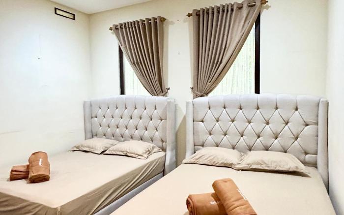 Garden Villa 3 Bedroom Vimala Hills Puncak 