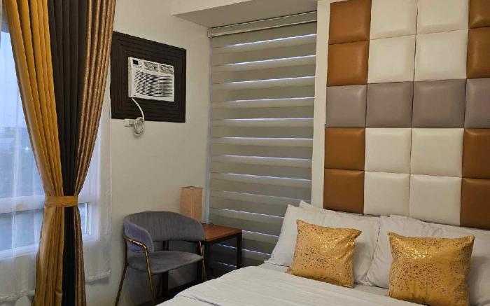 Lovely and Cozy Corner Condo Studio Unit