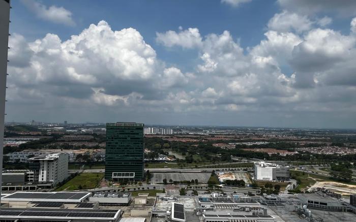 Nordic Trefoil 2BR-Walk to Setia City Mall/SCCC