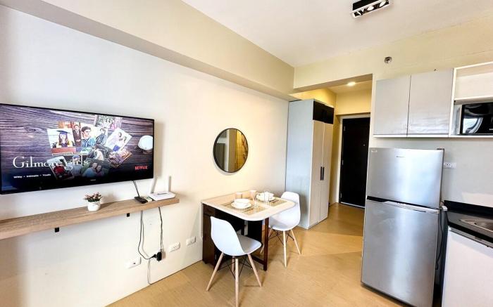 Heart of CDO Comfy Wi-Fi Netflix