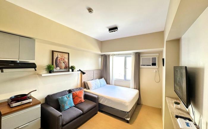 Heart of CDO Comfy Wi-Fi Netflix