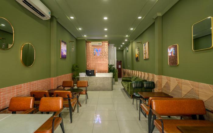 AMILA NGUYEN HUE HOTEL by SAZI
