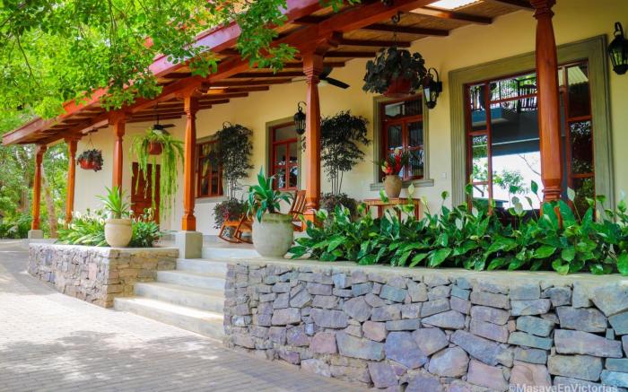 El Guayacan Retreat