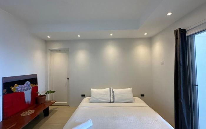 Cozy  Beachfront Spacious  Apartment with Kitchen 