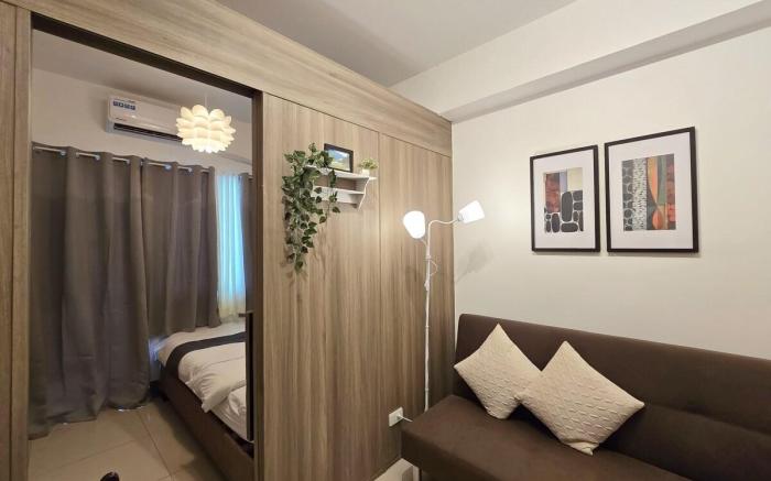 Condotel 1BR Unit w/ Balcony FAME Residences #FM21