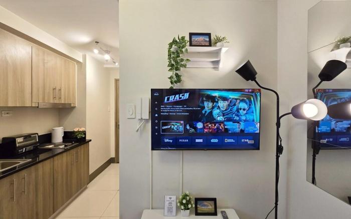 Condotel 1BR Unit w/ Balcony FAME Residences #FM35