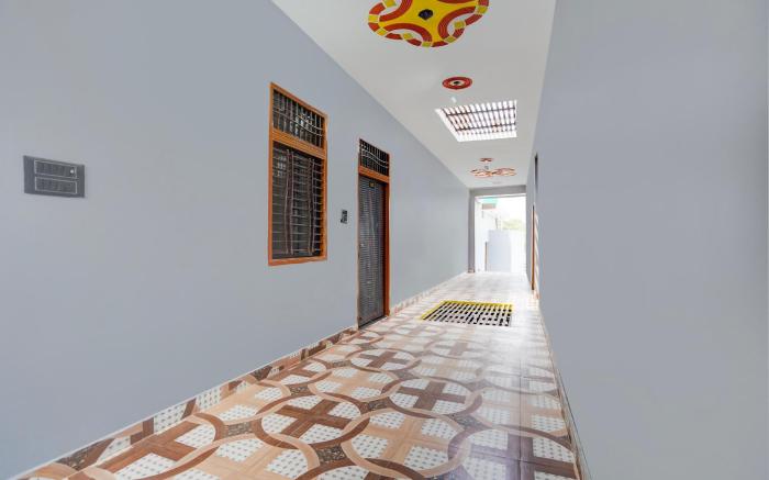 Hotel O J.k Hotel and resturant