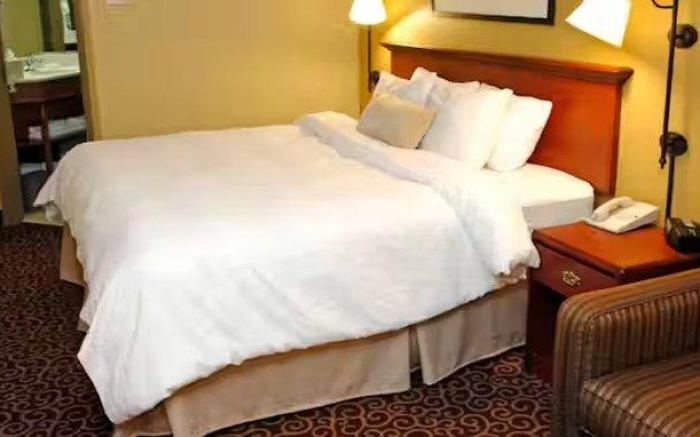 Spark by Hilton Green Bay
