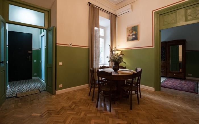 Green apartment
