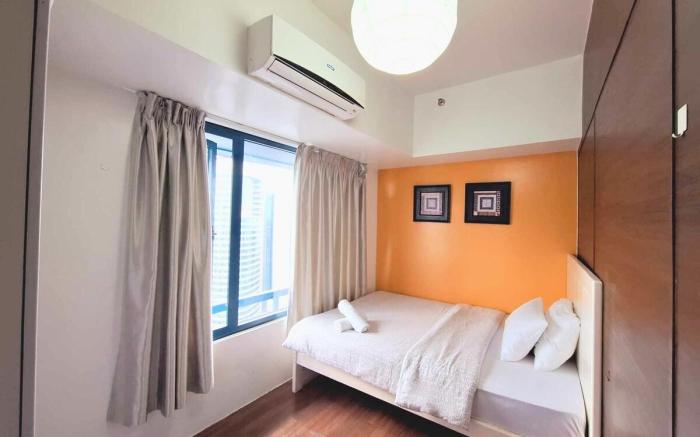 Maru Suite Air 48F; 2BR-4Pax, 2 Double Beds Makati