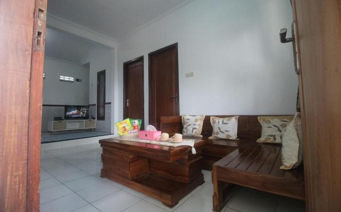 Homestay minimalis dan strategis