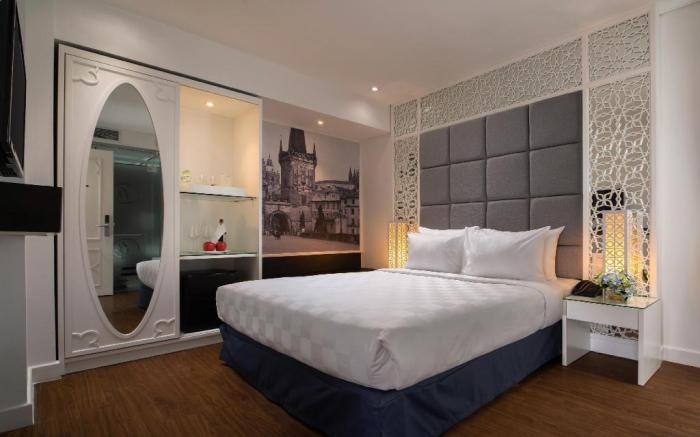 Le Petit Prince Hotel & rooftop bar