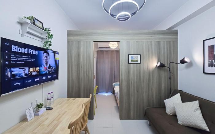 Condotel 1BR Unit w/ Balcony FAME Residences #FM29