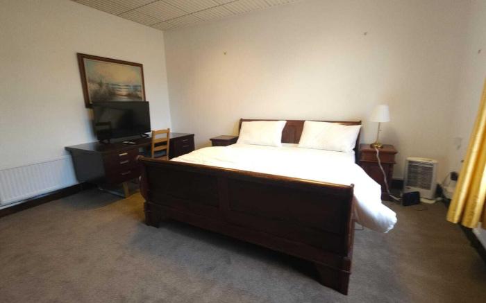 London Stockwell Station Apartment