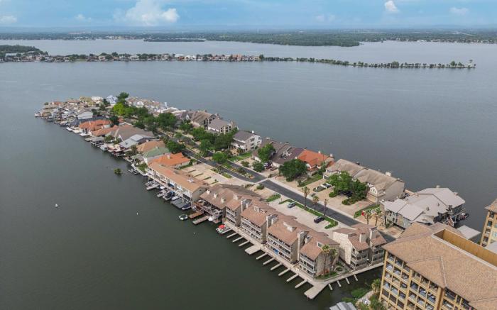 Cape Terrace Waterfront Oasis