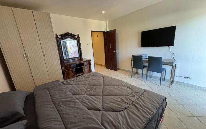 Leng Guest House