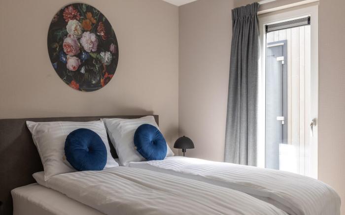 Eco Villa in Latour by Scenic Pond