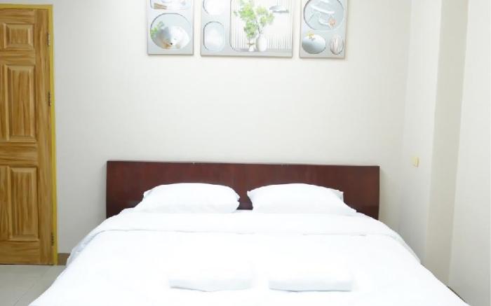 Shi-ro-i Poshtel