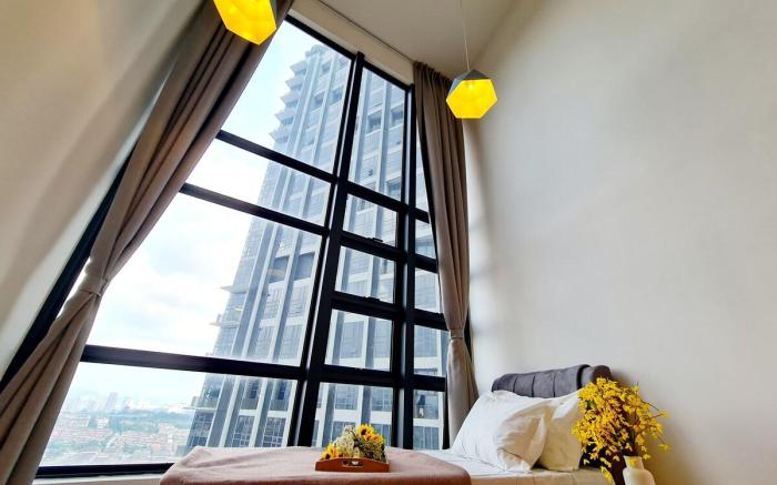 Duplex City Center Eko Cheras Mall KLCC