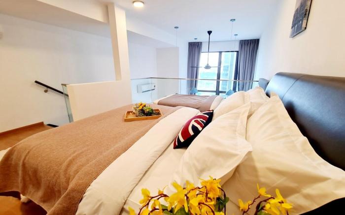 Duplex City Center Eko Cheras Mall KLCC