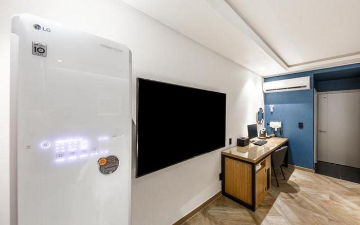 Jeonju Sinsigaji Hotel Azit