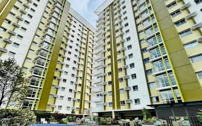 Condo Unit w/ Pool view+2 beds+Pool+Netflix
