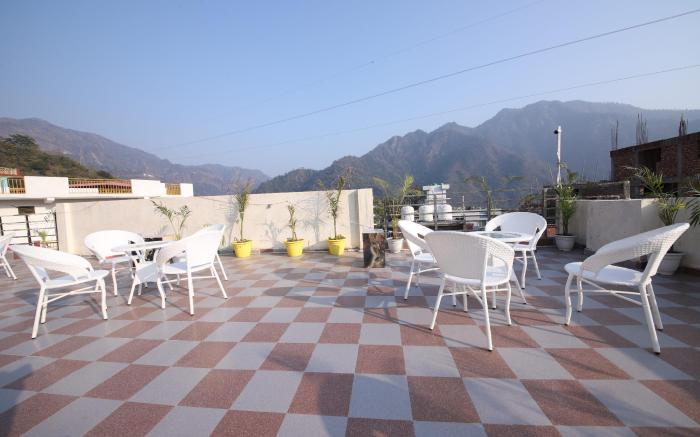 PerfectStayz B2L Hills Tapovan