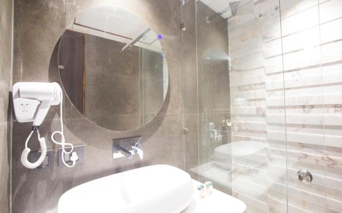Staybook Hotel Nitya Maharani 