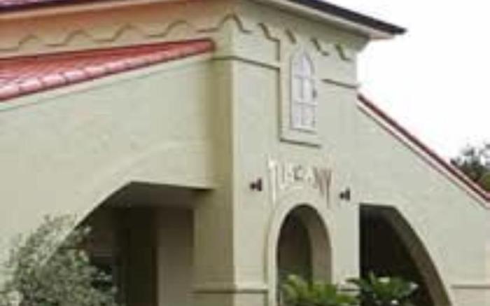 Tuscany On Thames Motel