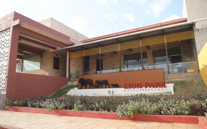 Lion Park Hotel & Resort