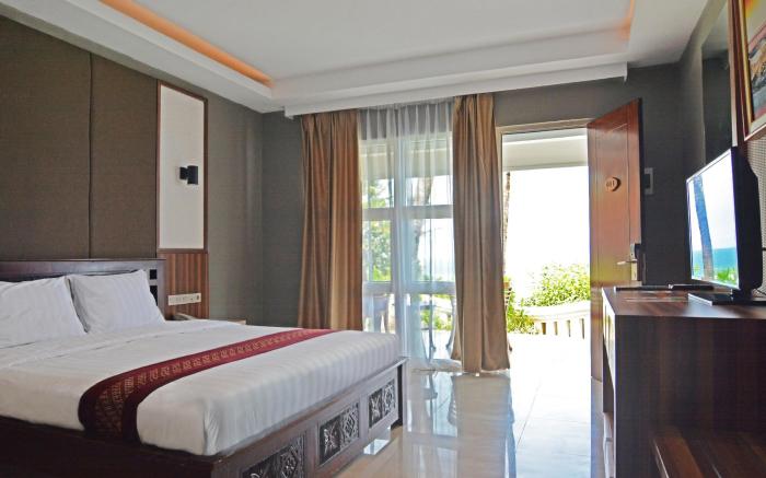 Queen of The South Resort