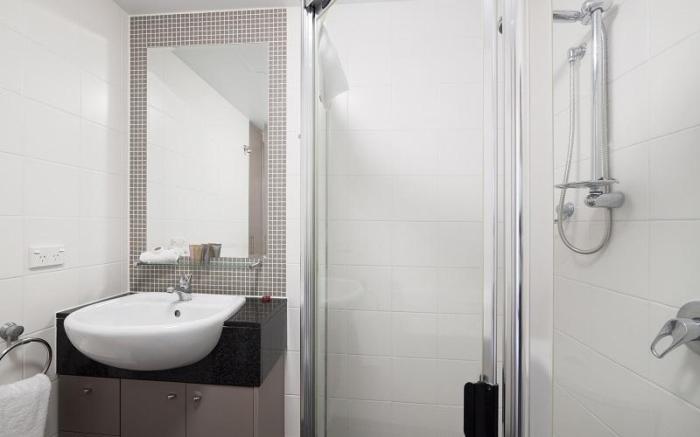 Oaks Brisbane Mews Suites