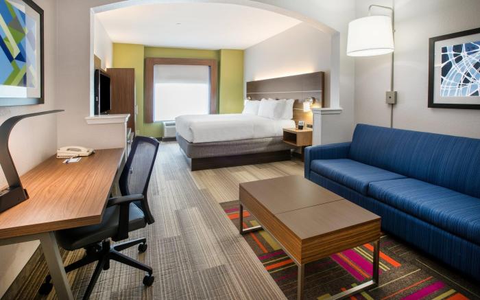 Holiday Inn Express Hotel & Suites Dallas - Grand Prairie I-20 By IHG