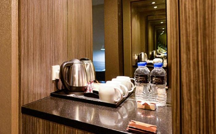 Grand Alora Hotel