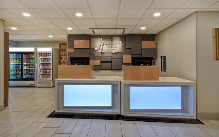Holiday Inn Express & Suites Allentown-Dorney Park Area By IHG