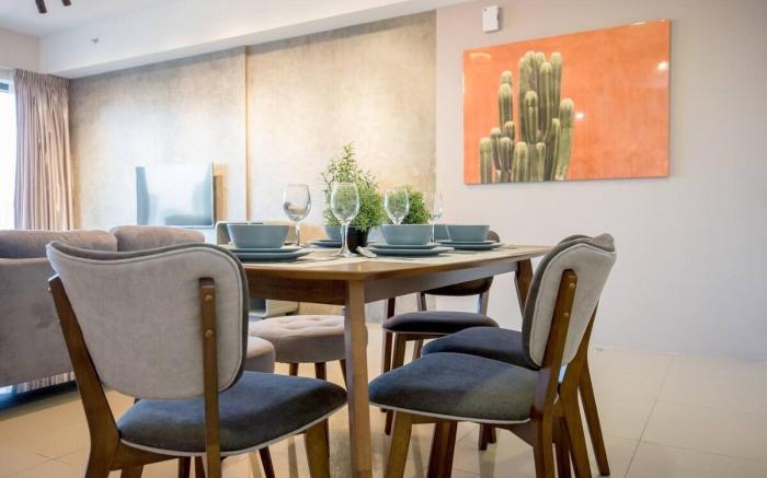 Tropicana 218: Spacious Luxury 3BR 3car park 11pax