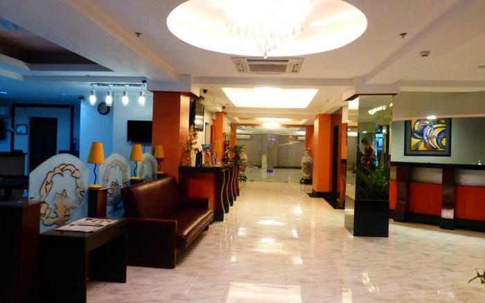 Silver Oaks Hotel and Suite