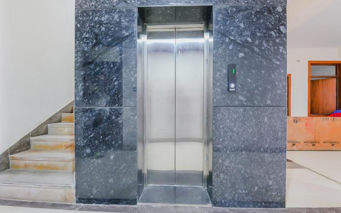 Hotel O Mapples Inn Palace