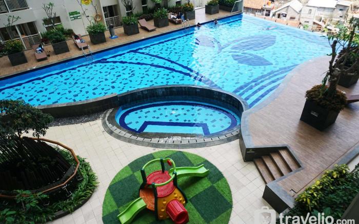 Homey 2BR @ Parahyangan Residence By Travelio