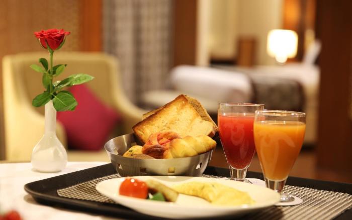 Golden Tulip Jaipur