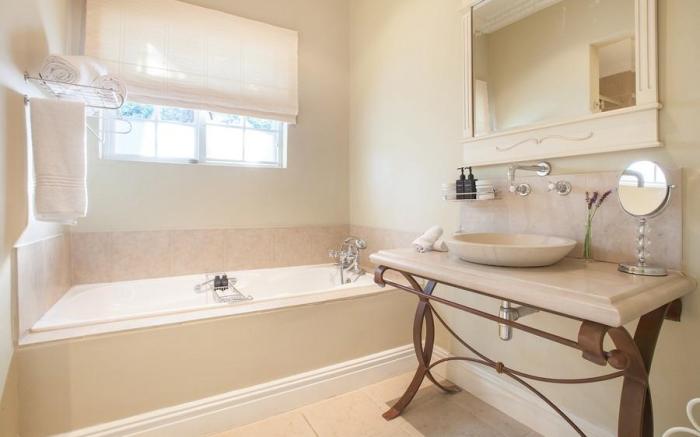 VILLA COLONIALE Private Luxury Retreat